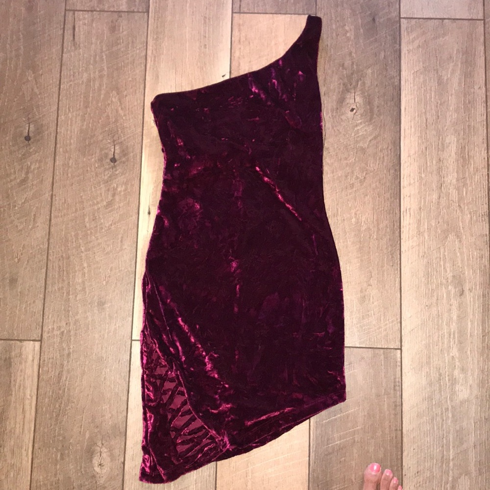 Charlotte Russe velvet body con dress